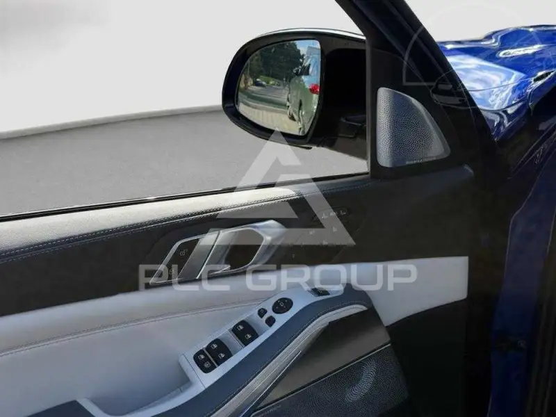 2025 BMW X7