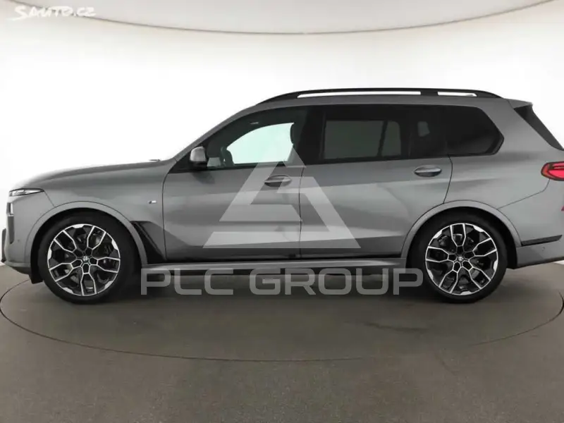 2025 BMW X7