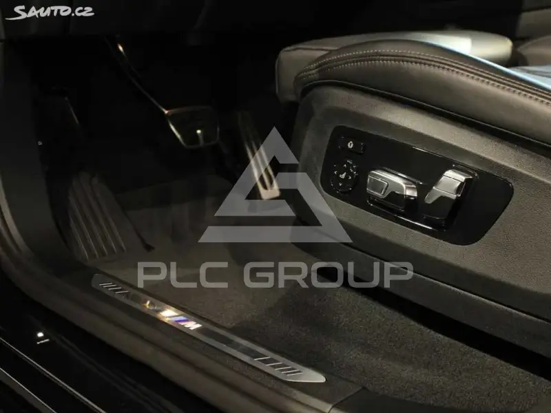 2025 BMW X7
