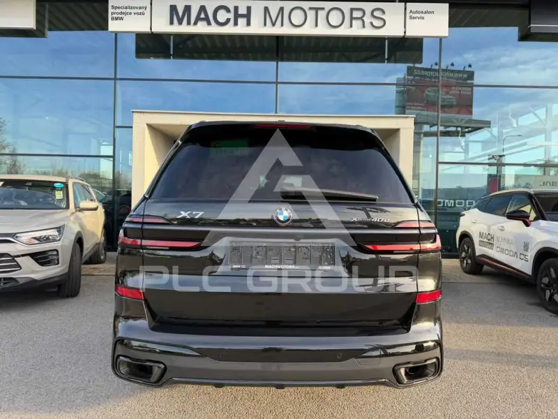 2025 BMW X7
