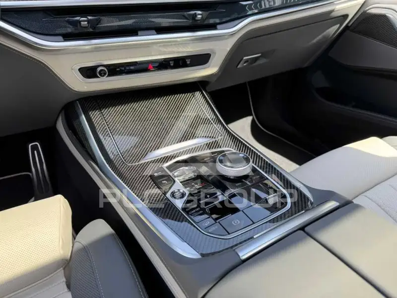 2025 BMW X7