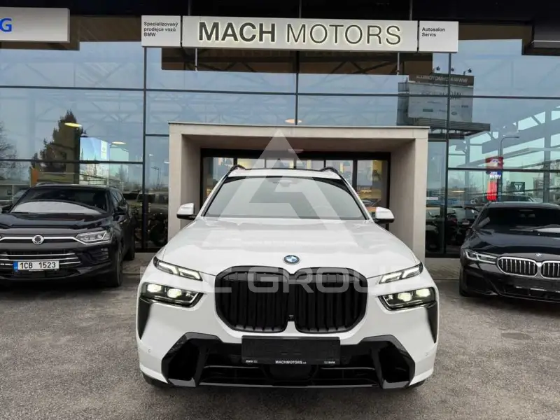 2025 BMW X7