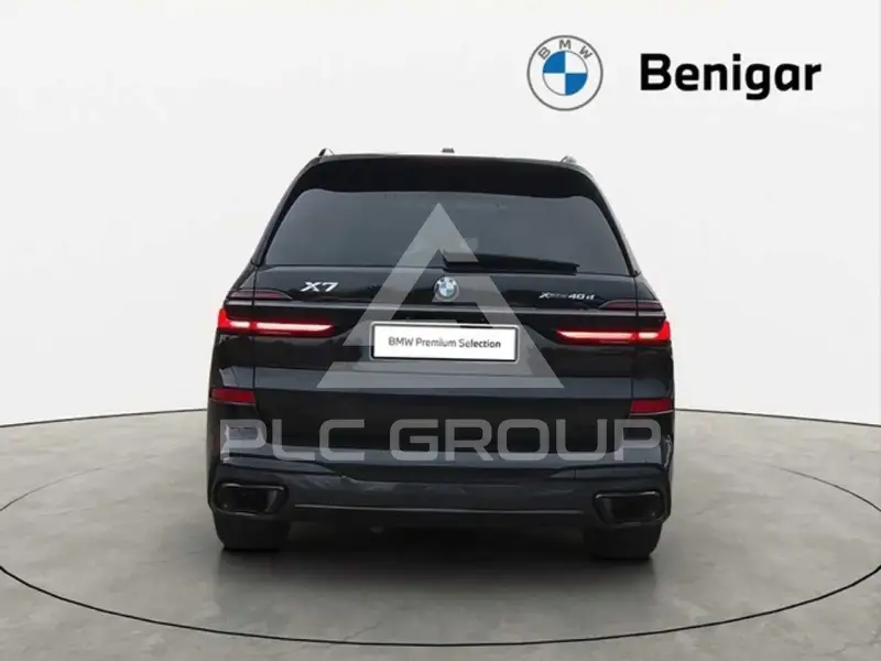 2025 BMW X7