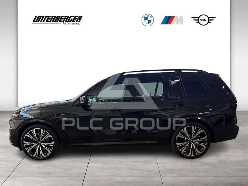 2025 BMW X7