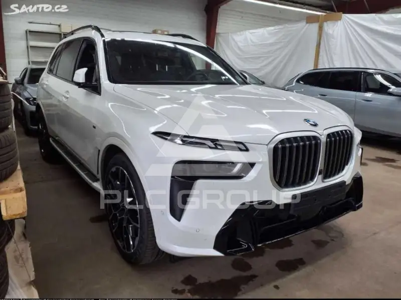 2025 BMW X7