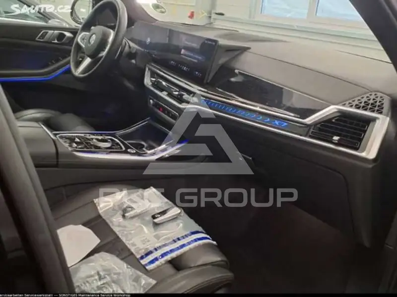 2025 BMW X7