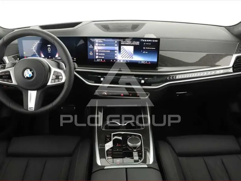 2025 BMW X7