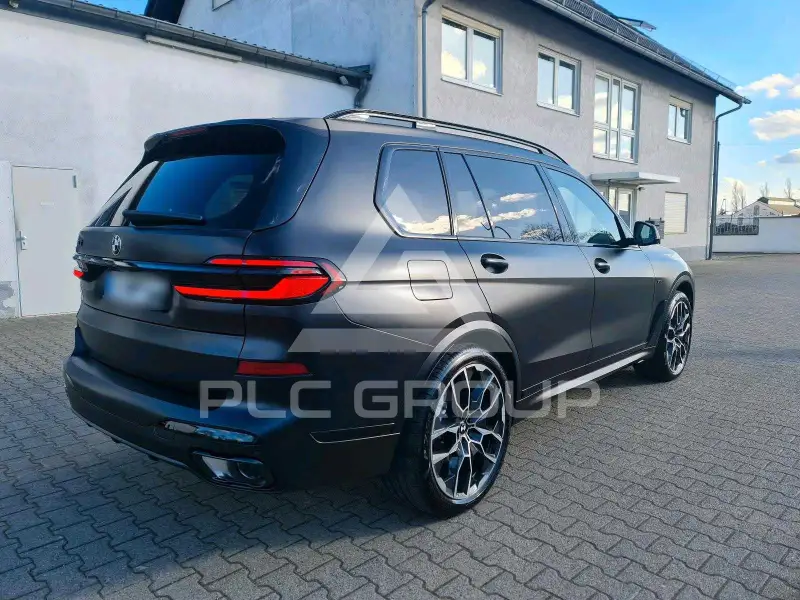 2025 BMW X7