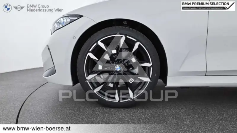 2025 BMW 120