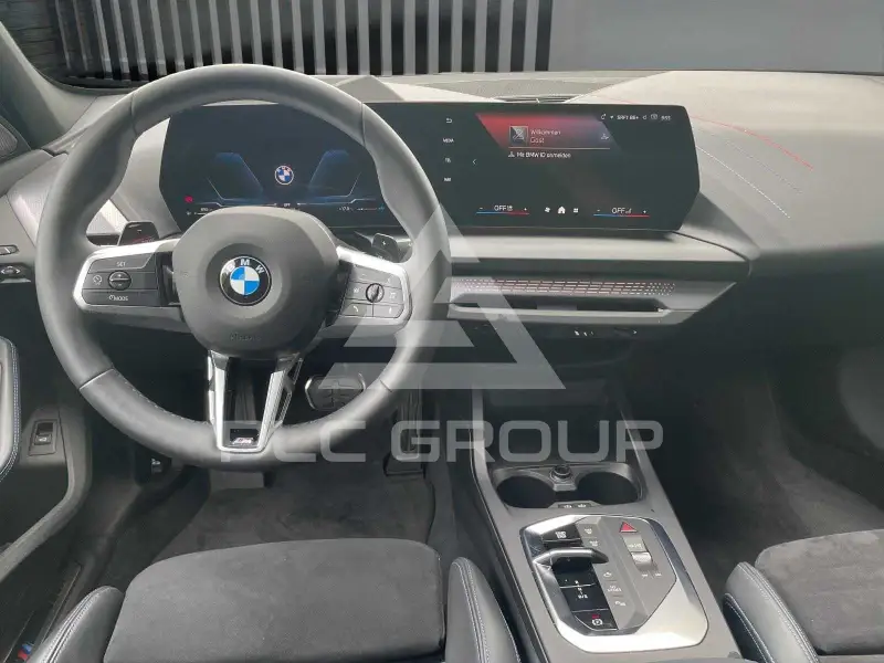 2025 BMW 120