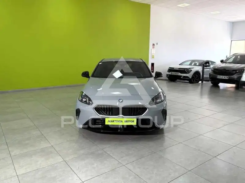 2025 BMW 120
