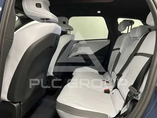 2025 BMW iX