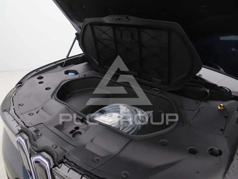 2025 BMW iX