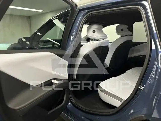 2025 BMW iX