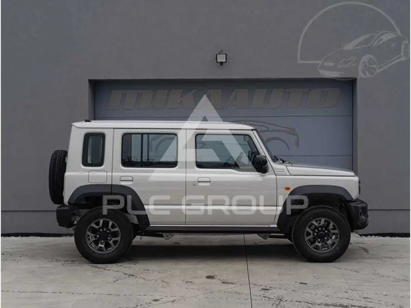 2025 Suzuki Jimny