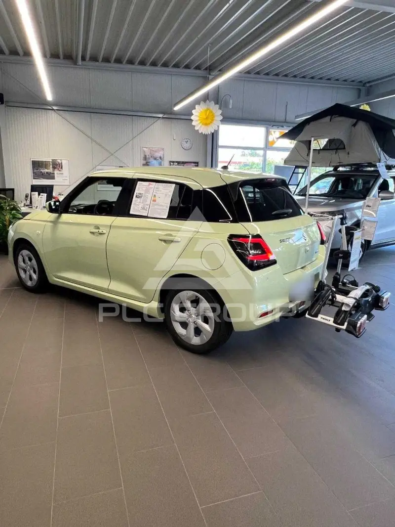 2025 Suzuki SWIFT