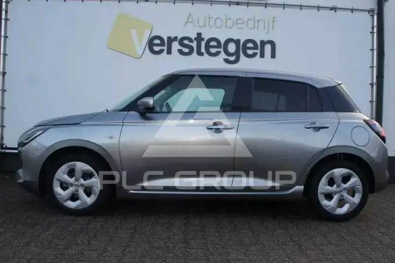 2025 Suzuki SWIFT
