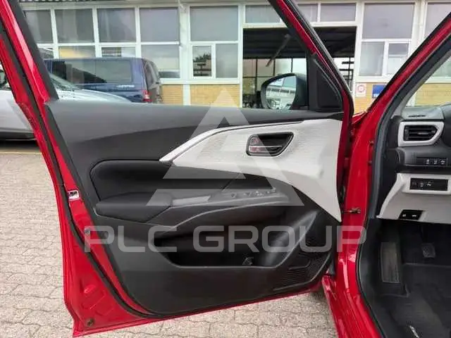 2025 Suzuki SWIFT