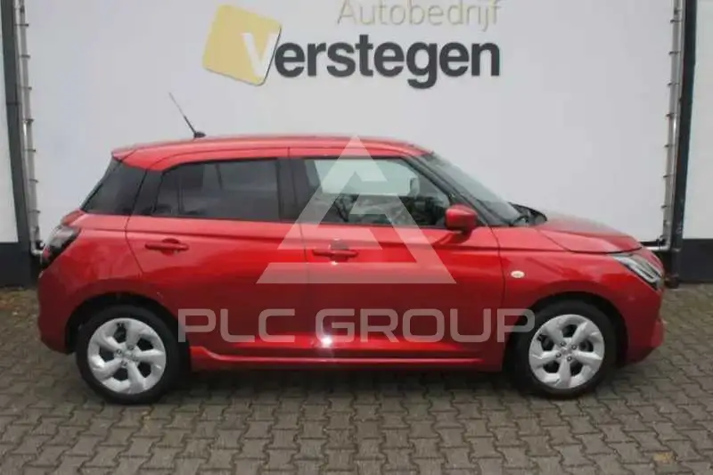 2025 Suzuki SWIFT