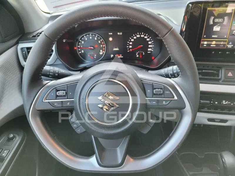2025 Suzuki SWIFT