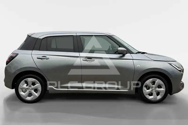 2025 Suzuki SWIFT