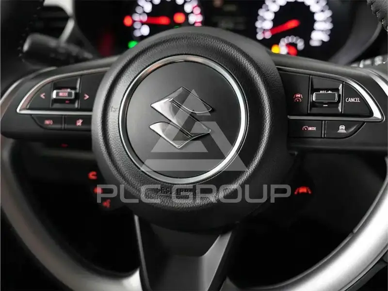 2025 Suzuki SWIFT