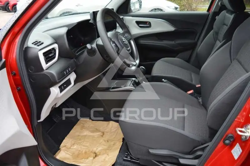 2025 Suzuki SWIFT