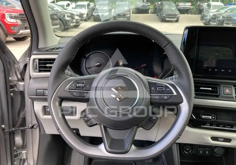 2025 Suzuki SWIFT