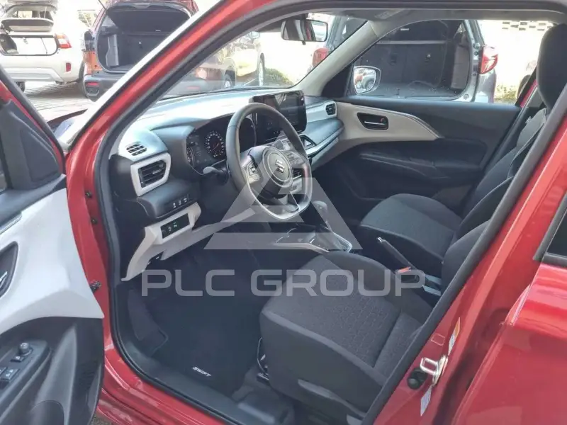 2025 Suzuki SWIFT