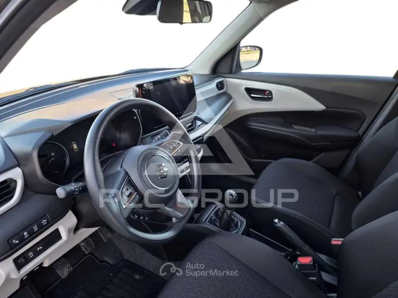 2025 Suzuki SWIFT
