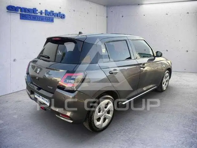 2025 Suzuki SWIFT