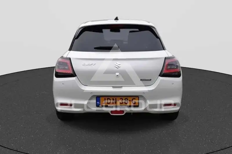 2025 Suzuki SWIFT