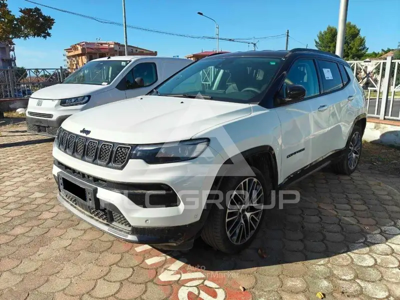 2025 Jeep COMPASS
