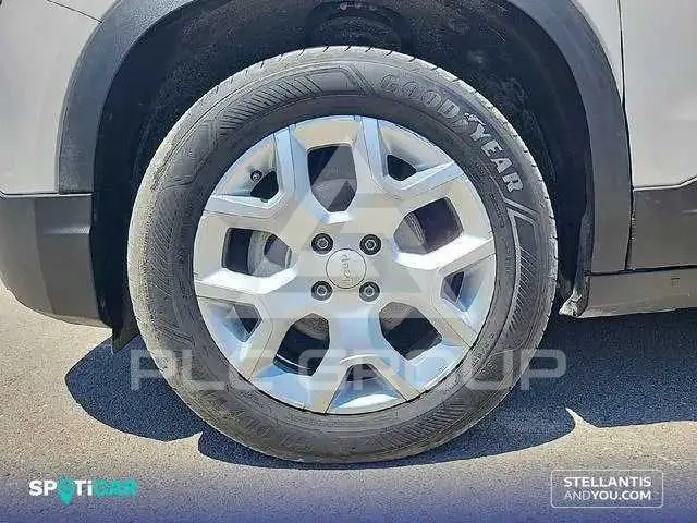 2025 Jeep Avenger