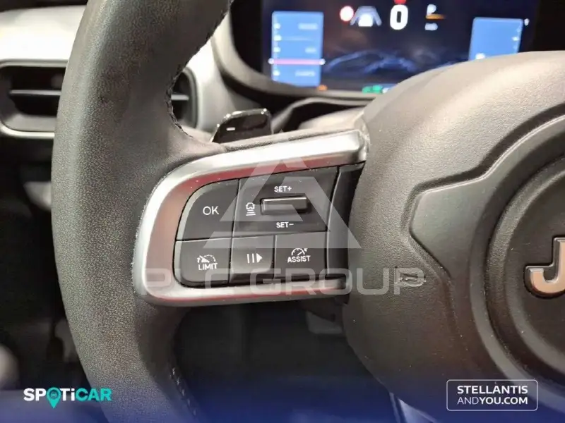 2025 Jeep Avenger