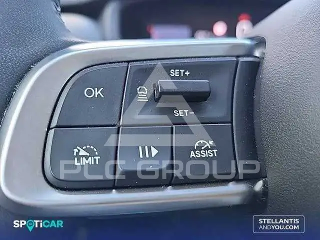 2025 Jeep Avenger