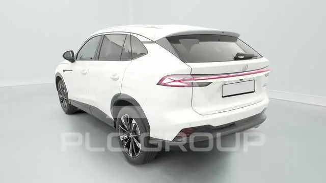 2025 MG HS