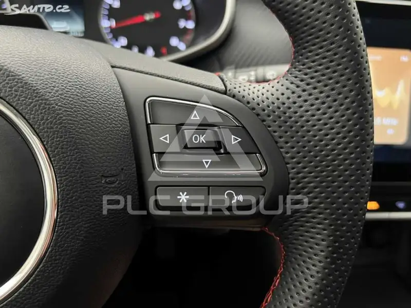 2025 MG ZS