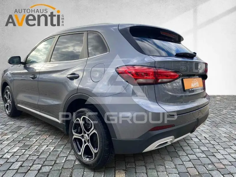 2025 MG ZS