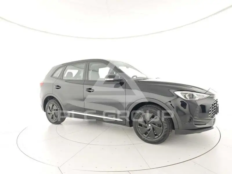 2025 MG ZS