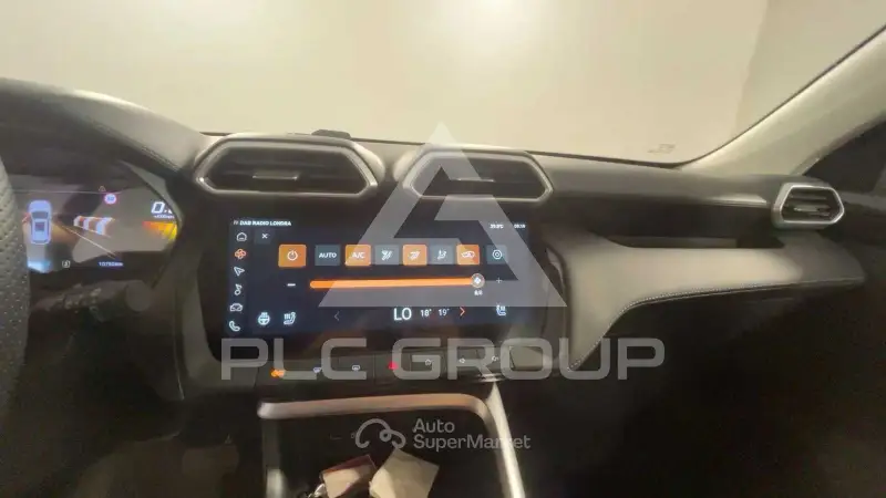 2025 MG ZS