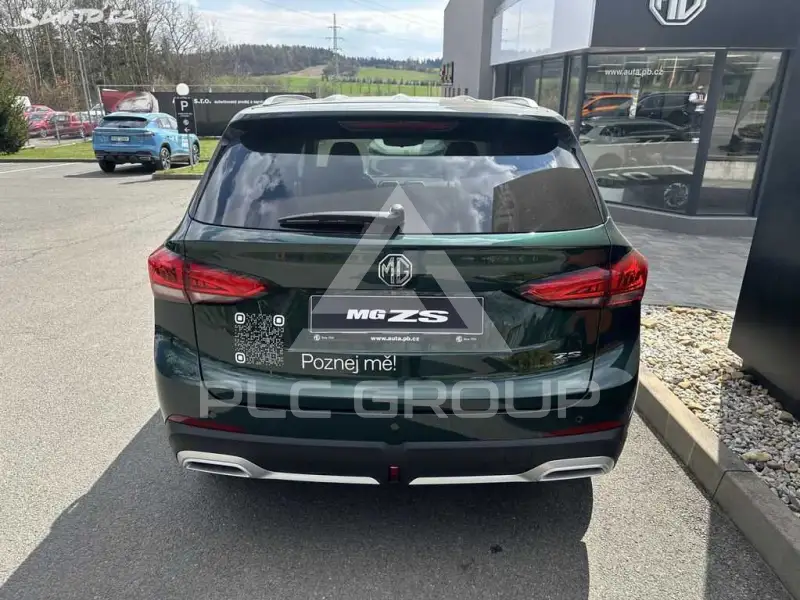 2025 MG ZS