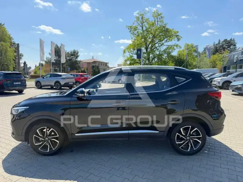 2025 MG ZS
