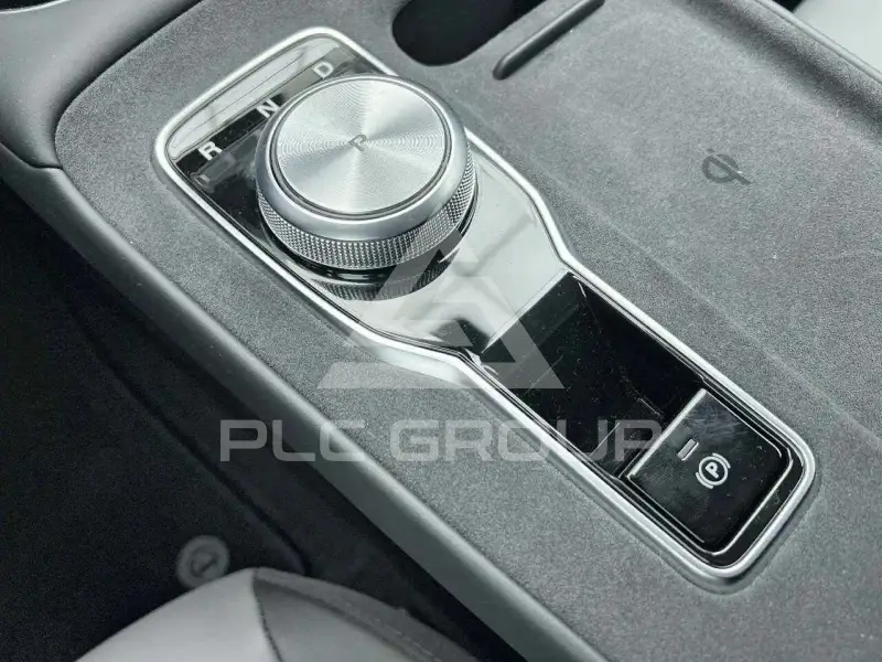 2025 MG ZS