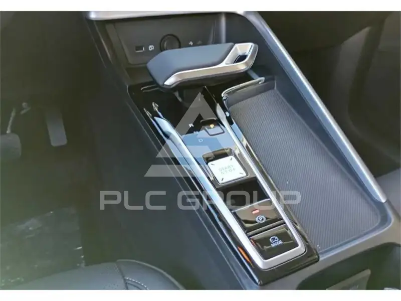 2025 MG ZS