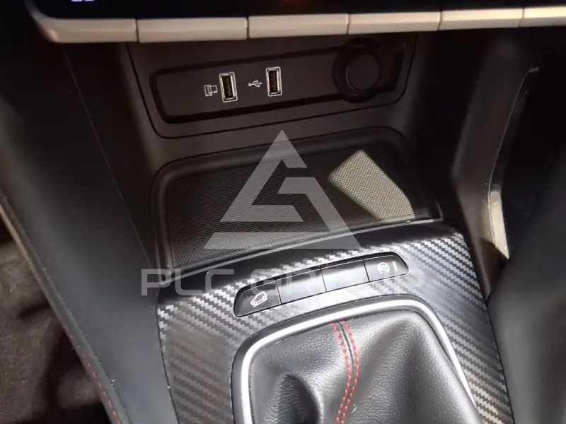 2025 MG ZS