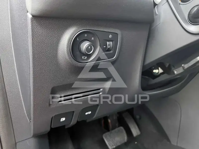 2025 MG ZS