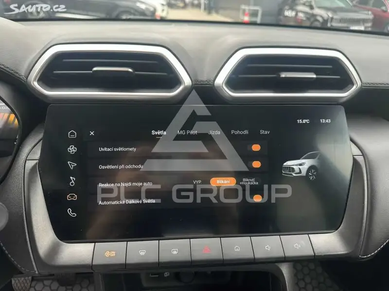 2025 MG ZS
