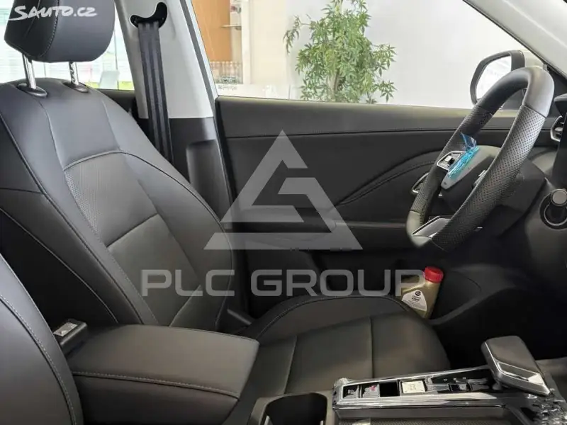 2025 MG ZS