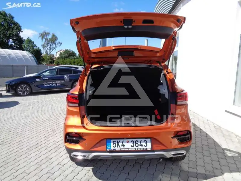 2025 MG ZS